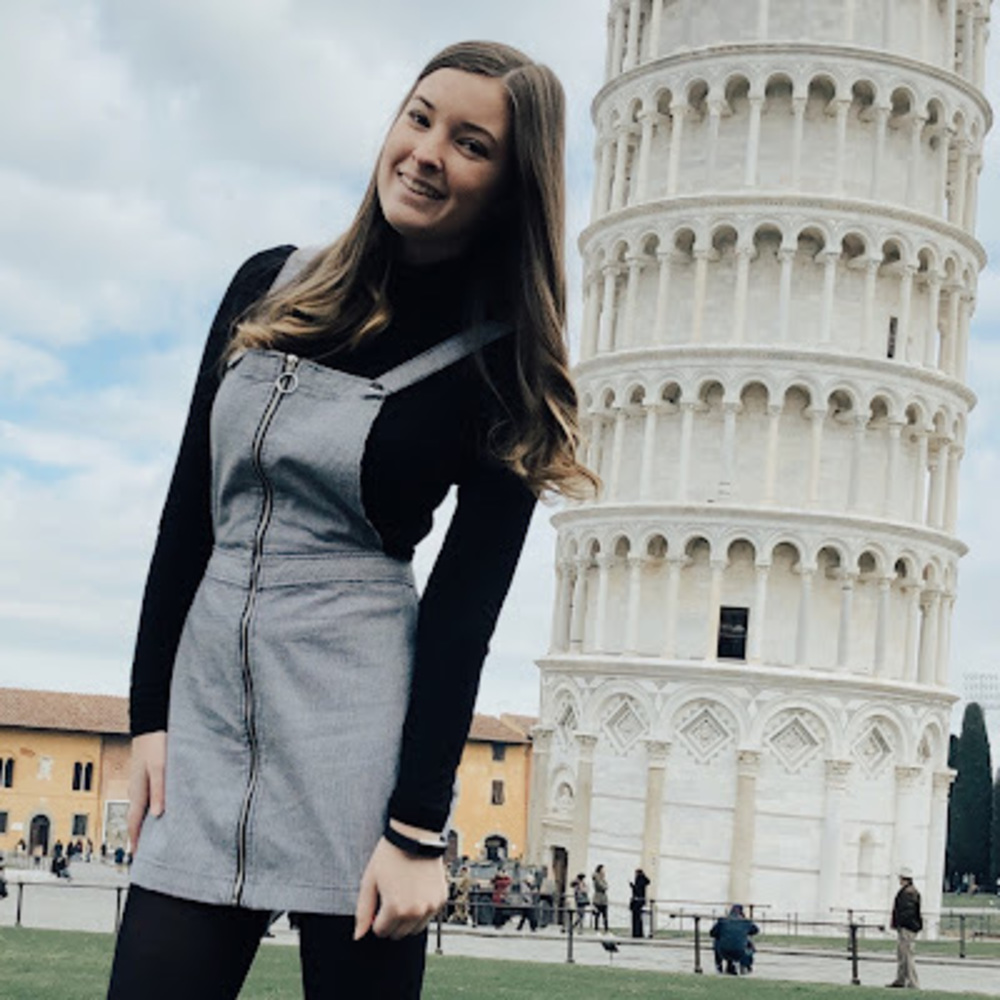 Meet your Posher, Courtney